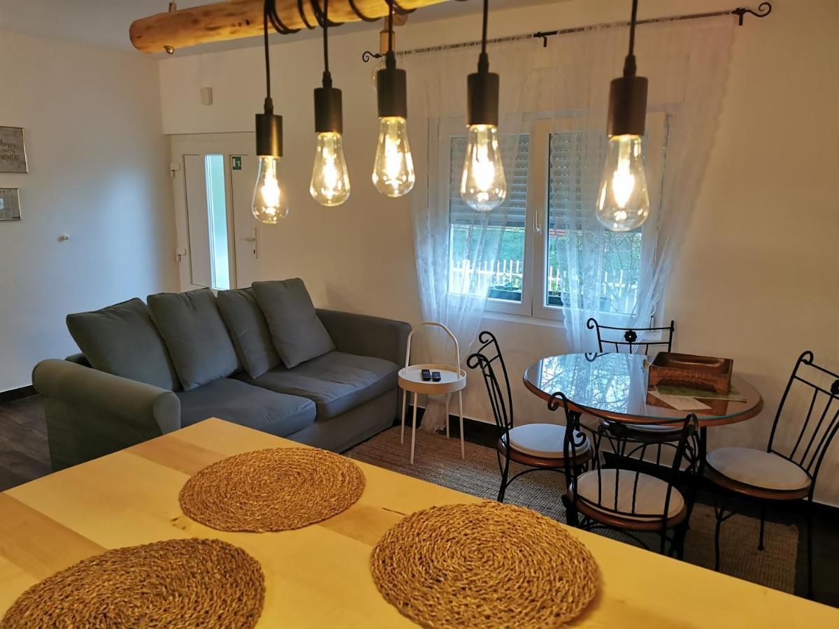Holiday Home Bulog Sinac Eksteriør bilde