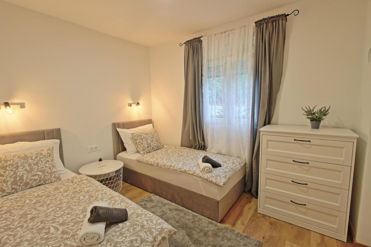 Holiday Home Bulog Sinac Eksteriør bilde