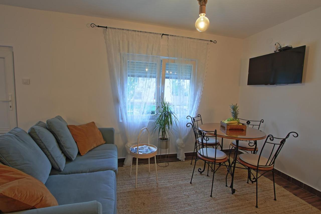Holiday Home Bulog Sinac Eksteriør bilde