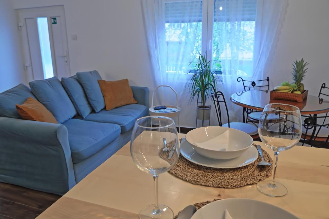 Holiday Home Bulog Sinac Eksteriør bilde