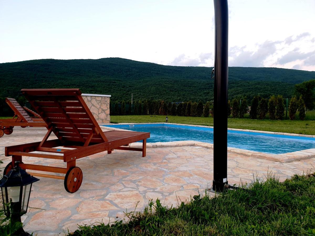 Holiday Home Bulog Sinac Eksteriør bilde